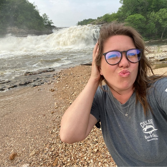 Meet your Posher, Jessica - Picture 7 of 8